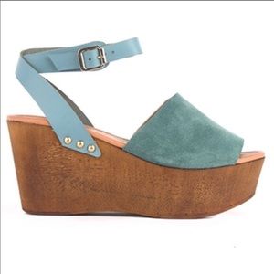 ISO SEYCHELLES WEDGES SZ 9.5